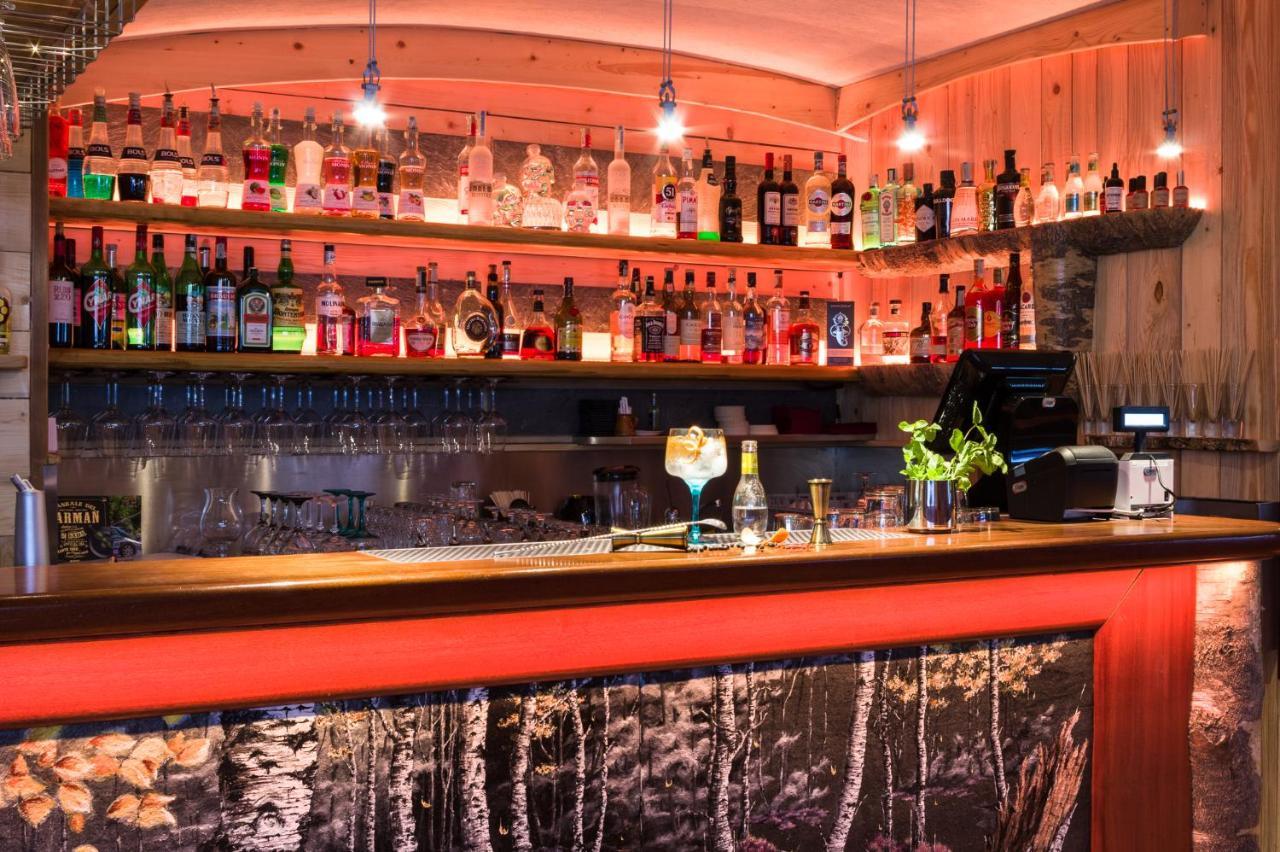 Hotel Moderno Restaurant Serina  Ngoại thất bức ảnh